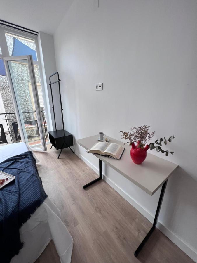 Apartamentos San Juan Suites باداخوز المظهر الخارجي الصورة