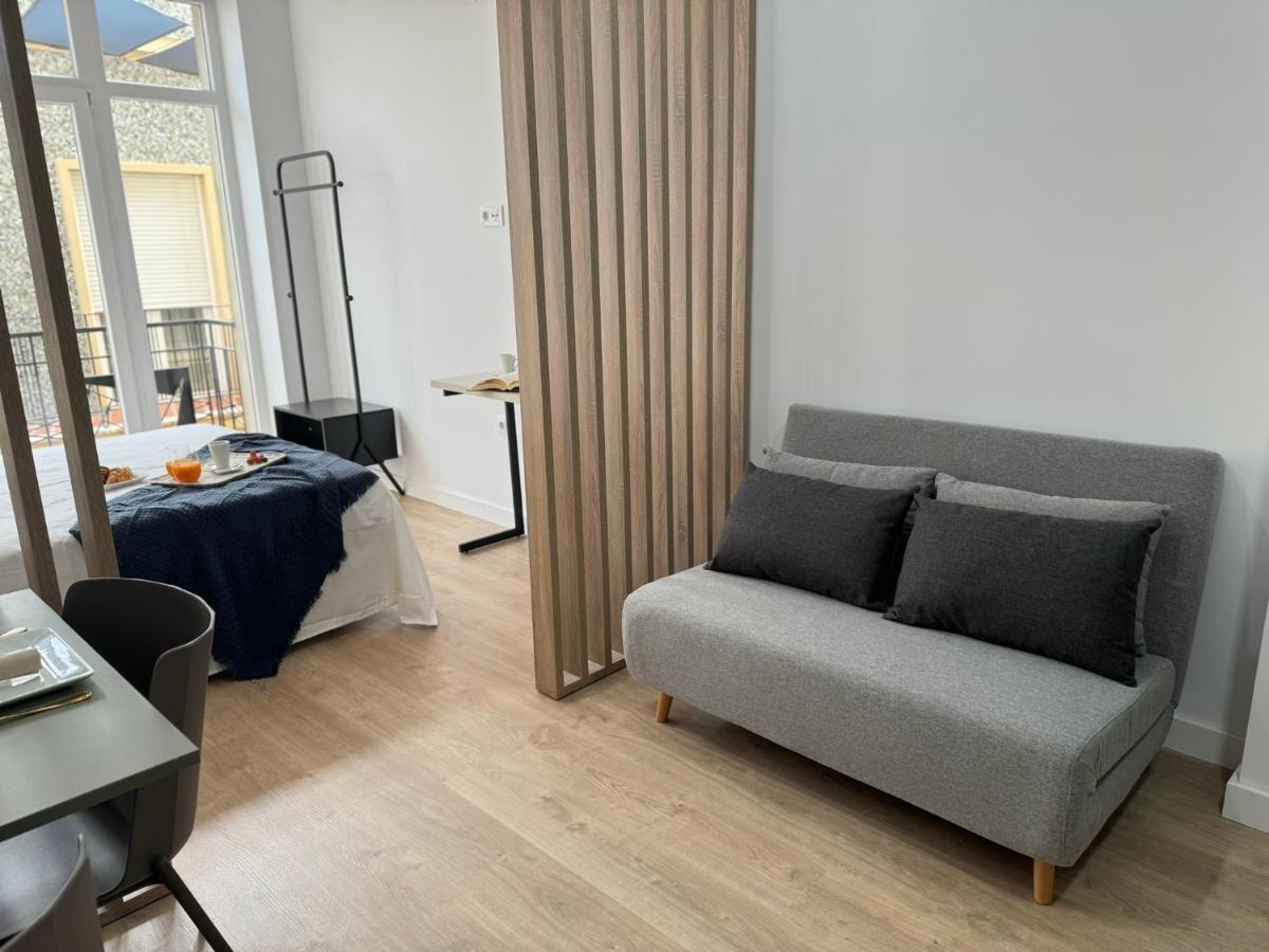 Apartamentos San Juan Suites باداخوز المظهر الخارجي الصورة