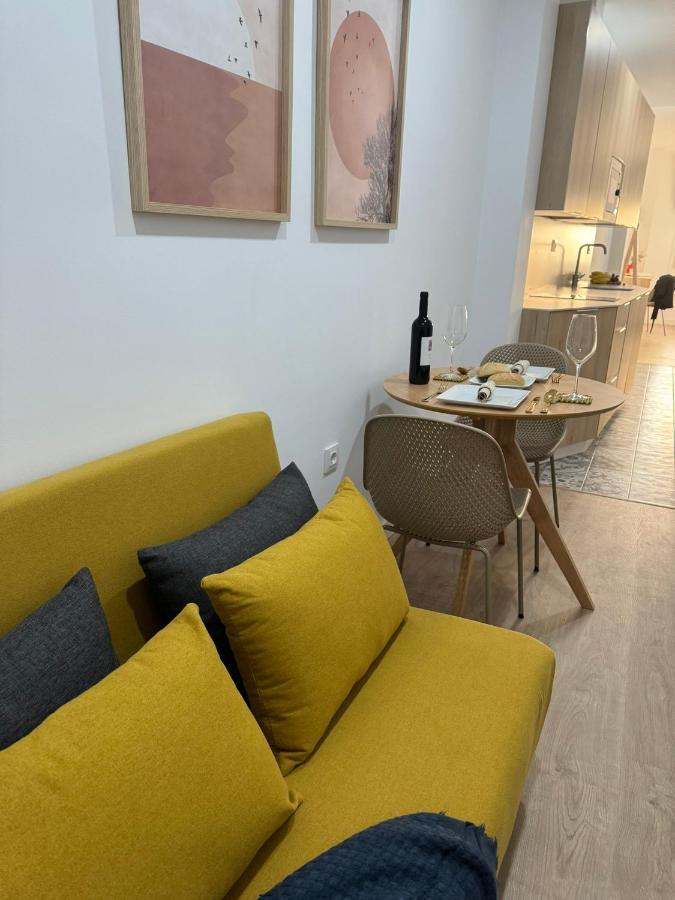 Apartamentos San Juan Suites باداخوز المظهر الخارجي الصورة